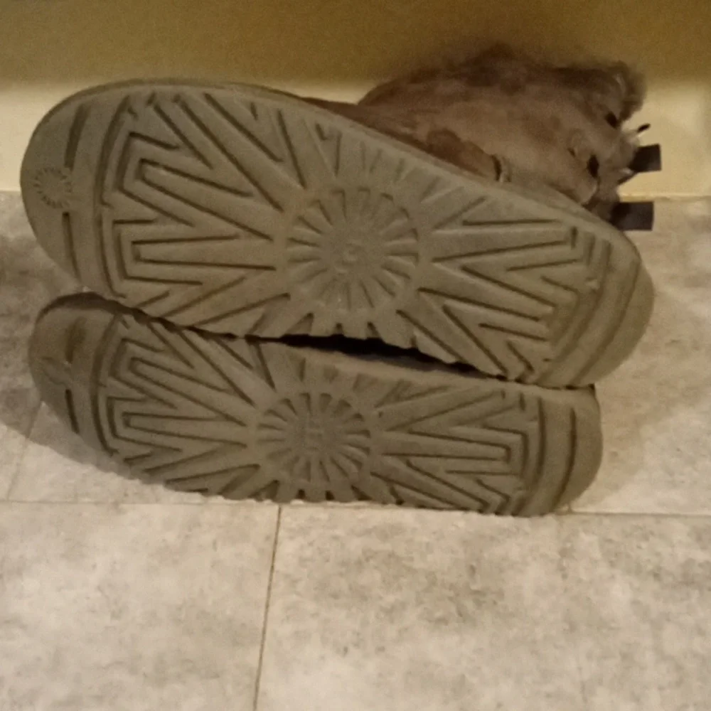 UGG boots size 10 women - Picture 6 of 6